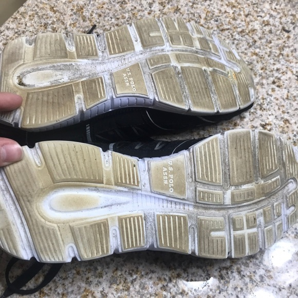 Shoes - Picture 5 of 7